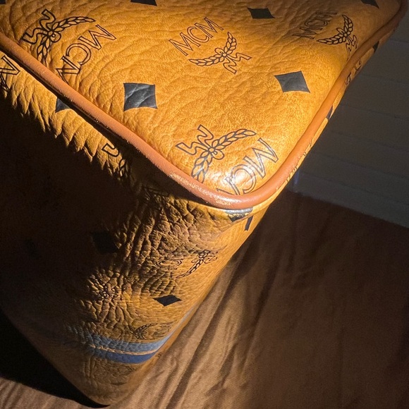 MCM Limited Edition Striped Boston Bag in Cognac Visetos Coated Canvas - Picture 7 of 16